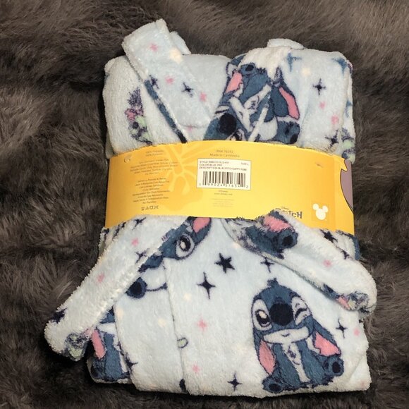 Disney Stitch Cozy Plush Robe, Size Large, Relaxed Fit, Light Blue, Sleepwear - Picture 3 of 3